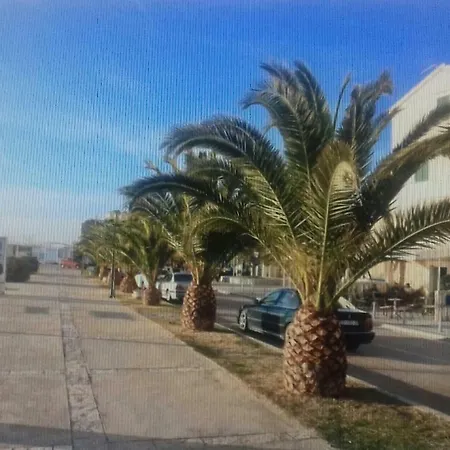 Sveti Filip Jakov Appartement *