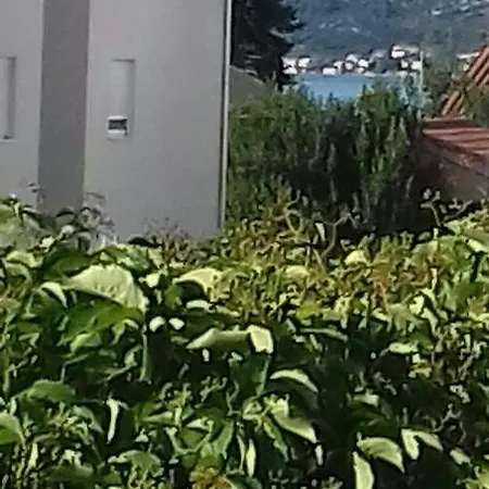 Sveti Filip Jakov Appartement *