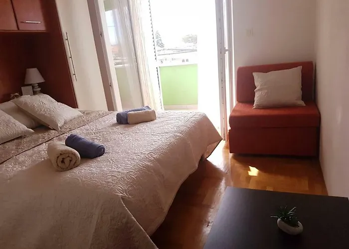 Sveti Filip Jakov Апартаменты *